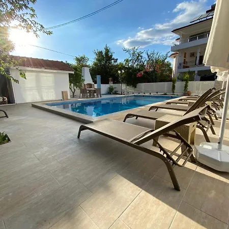 Βίλα Acar - 4 Bedroom In Dalyan Center, Private Pool&garden *