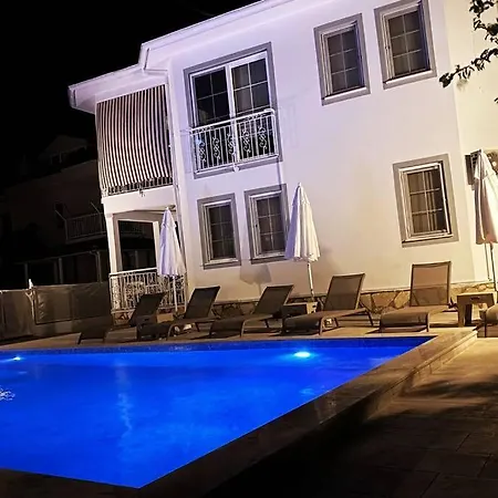 Acar - 4 Bedroom In Dalyan Center, Private Pool&garden Villa